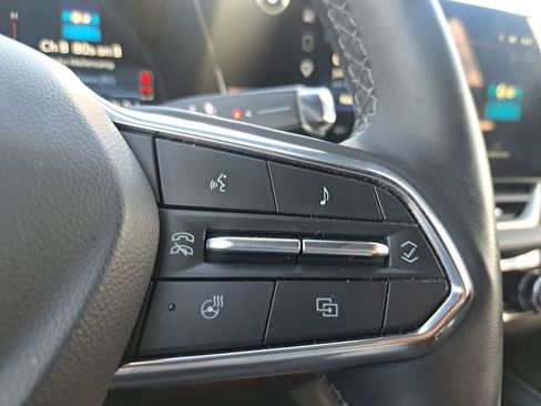 Used 2025 Chevrolet Equinox LT FWD image 13