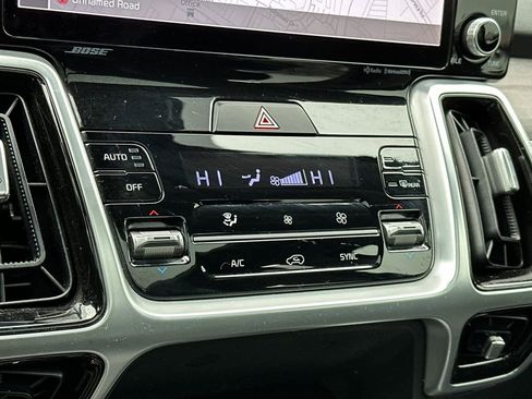 Used 2022 Kia Sorento SX Prestige image 26