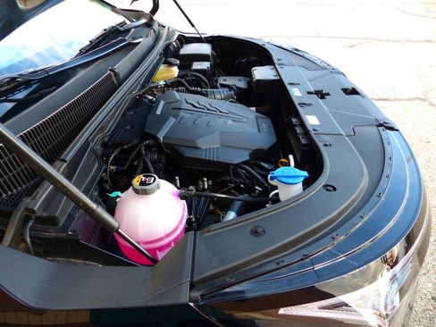 Used 2025 Kia Carnival EX image 19