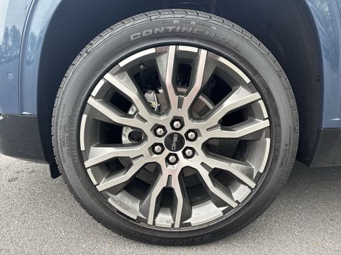 New 2026 GMC Acadia Denali Ultimate AWD/4WD image 19