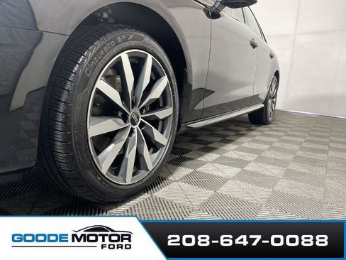 Used 2022 Audi A4 2.0T Premium Plus AWD/4WD image 26