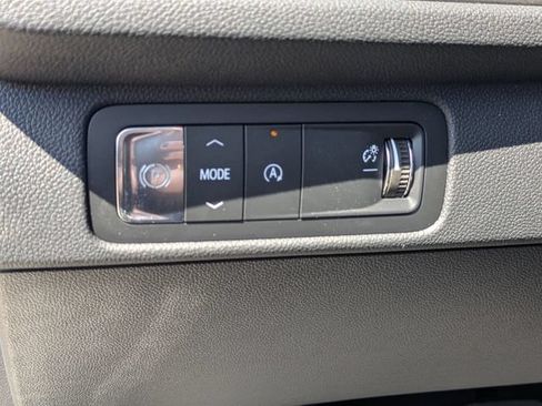 New 2026 Chevrolet Traverse LT w/ Midnight/Sport Edition FWD image 12