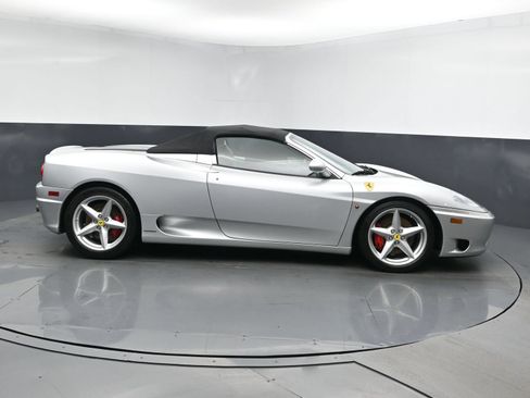 Used 2001 Ferrari 360 Spider RWD image 4