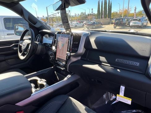 New 2026 RAM 1500 4x4 Crew Cab image 10