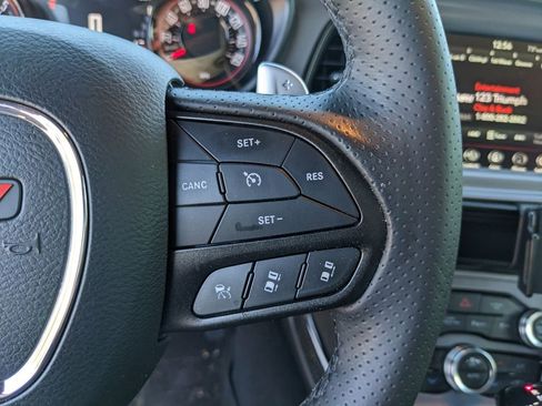 Used 2023 Dodge Challenger R/T w/ Plus Package image 30