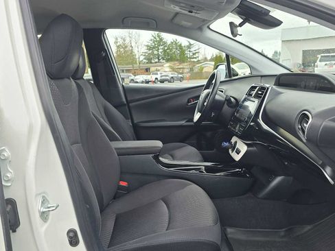 Certified 2018 Toyota Prius Prime Plus image 12