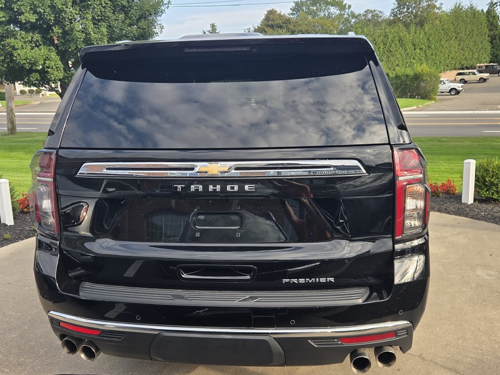 Used 2024 Chevrolet Tahoe Premier AWD/4WD image 7