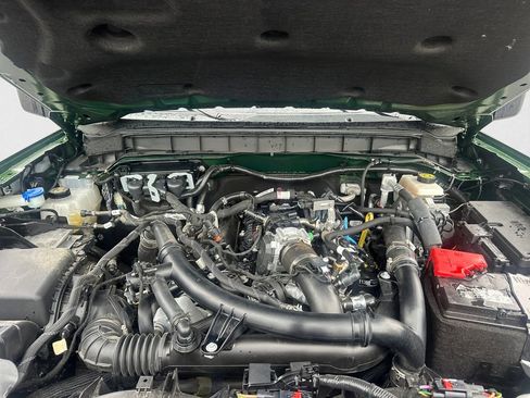 Used 2023 Ford Bronco Black Diamond w/ Sasquatch Package image 14