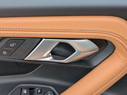 Used 2025 BMW 230i Coupe w/ M Sport Package image 12