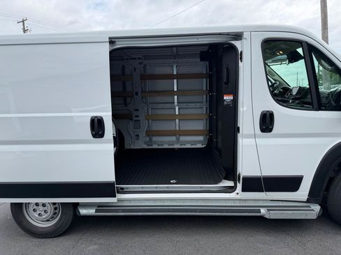 Used 2025 RAM ProMaster 2500 w/ U-Haul Equipment Group FWD image 5