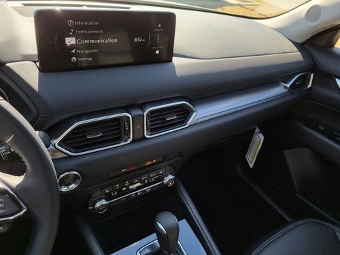 New 2025 MAZDA CX-5 AWD 2.5 S w/ Preferred Package image 17