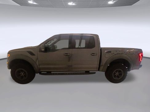 Used 2018 Ford F150 Raptor w/ Equipment Group 802A Luxury AWD/4WD image 2