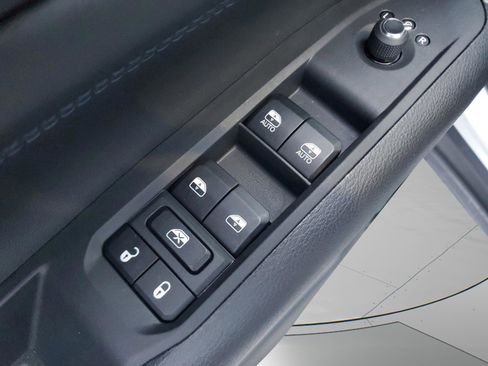 New 2026 Jeep Compass Limited w/ Sun, Sound & Navigation Group AWD/4WD image 30