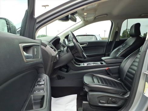 Used 2022 Ford Edge SEL AWD/4WD image 16