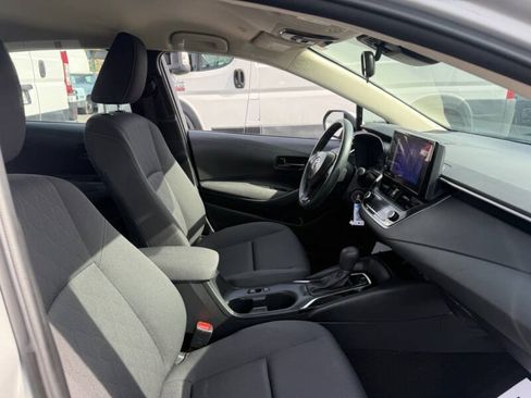 Used 2024 Toyota Corolla LE FWD image 8