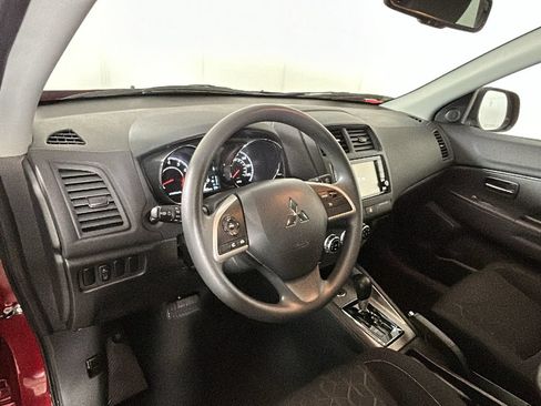 Used 2025 Mitsubishi Outlander Sport ES AWD/4WD image 15
