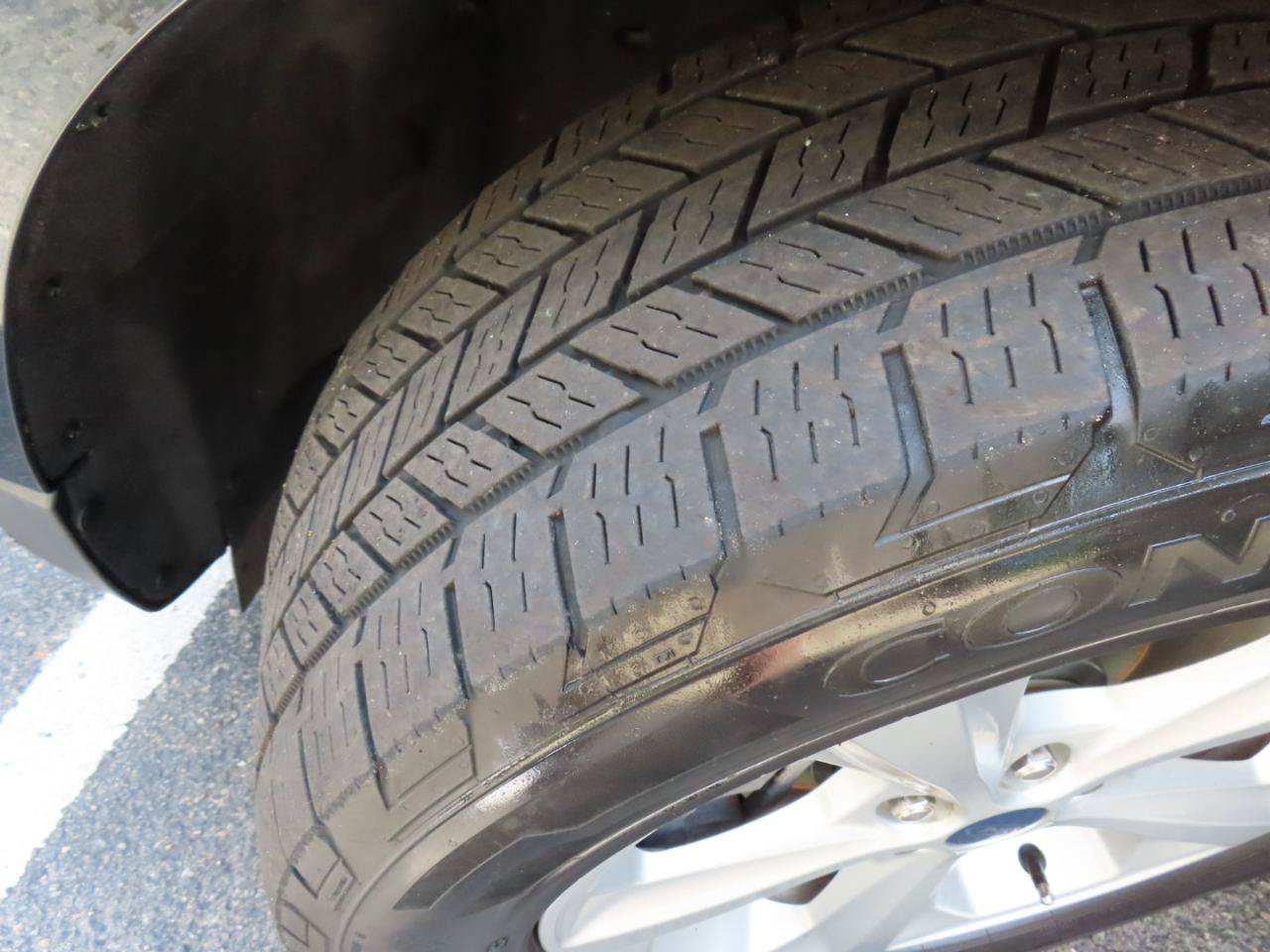 Used 2021 Ford Edge SE FWD image 14