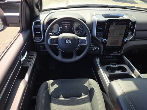 Used 2025 RAM 1500 Big Horn AWD/4WD image 18