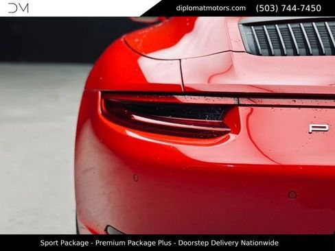 Used 2018 Porsche 911 Carrera 4S AWD/4WD image 16