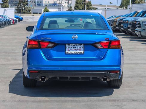 Used 2025 Nissan Altima 2.5 SR image 8