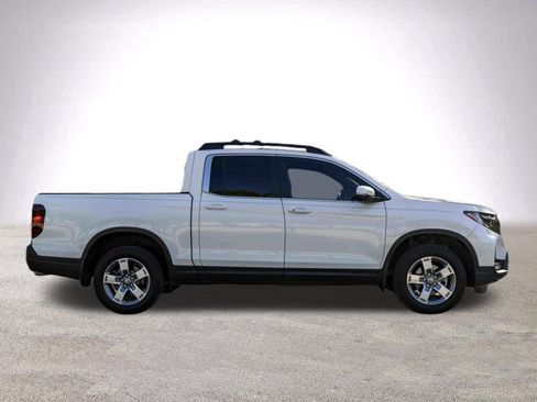 Used 2025 Honda Ridgeline RTL image 10