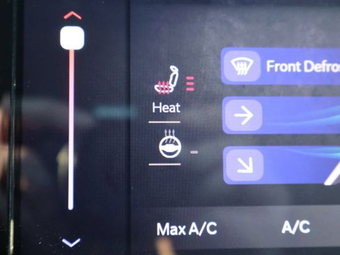 Used 2022 Jeep Grand Cherokee Limited image 21