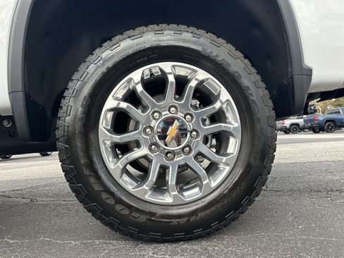 Used 2025 Chevrolet Silverado 2500 LTZ w/ LTZ Plus Package image 20