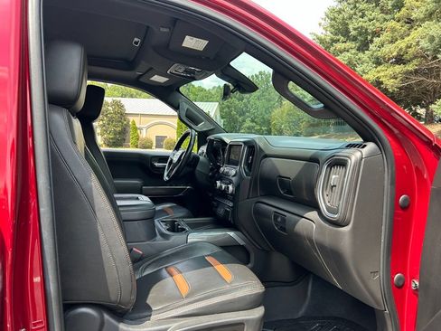 Used 2019 GMC Sierra 1500 AT4 w/ AT4 Premium Package AWD/4WD image 46