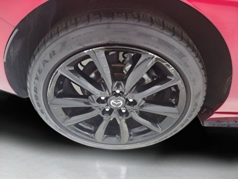 Used 2024 MAZDA MAZDA3 s image 13