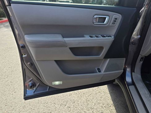 Used 2015 Honda Pilot Touring image 24