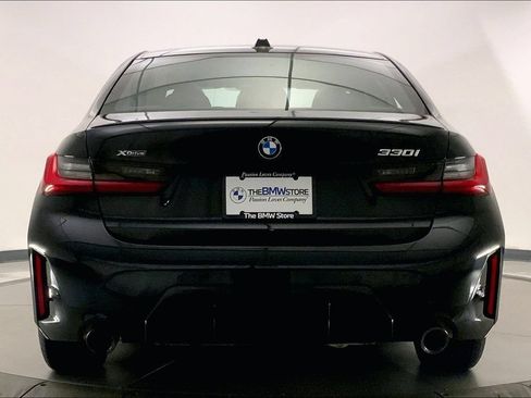 Certified 2023 BMW 330i xDrive Sedan w/ M Sport Package AWD/4WD image 3