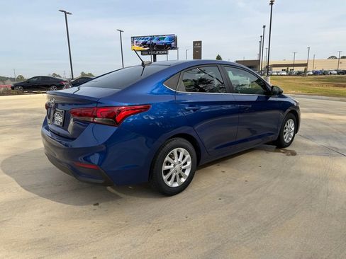 Used 2022 Hyundai Accent SEL image 5