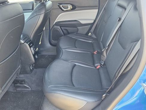 Used 2023 Jeep Compass Limited image 8