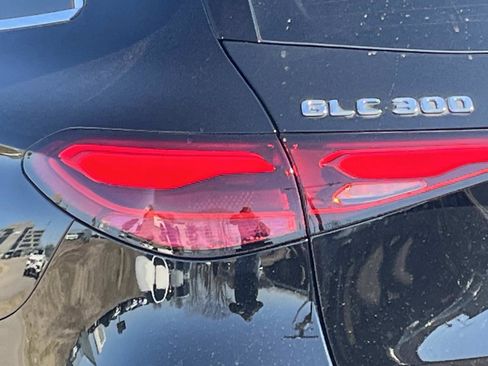 Used 2026 Mercedes-Benz GLC 300 4MATIC image 10