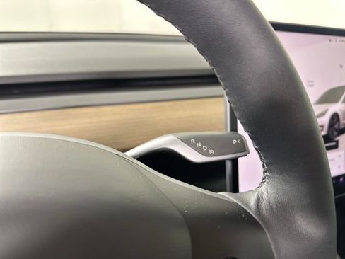 Used 2023 Tesla Model 3 Standard Range image 17