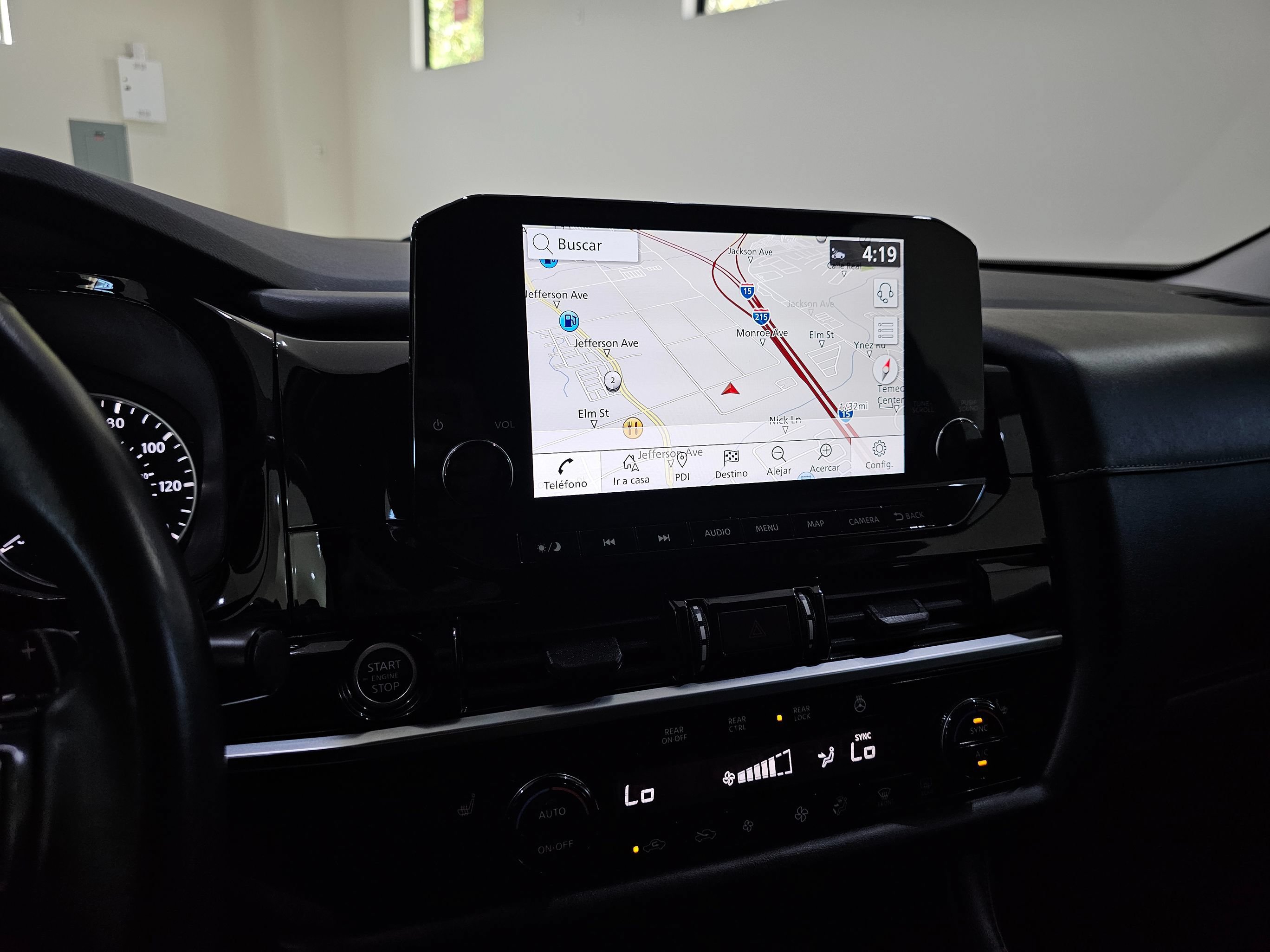 Used 2022 Nissan Pathfinder SL FWD image 40