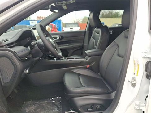 New 2026 Jeep Compass Limited w/ Sun, Sound & Navigation Group image 10