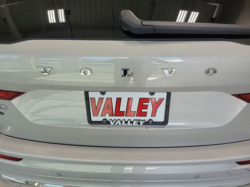 Used 2023 Volvo XC60 B6 Ultimate w/ Climate Package AWD/4WD image 13