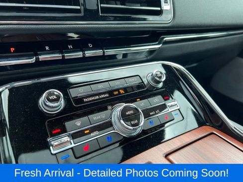 Used 2023 Lincoln Navigator L Reserve w/ Equipment Group 201A AWD/4WD image 13