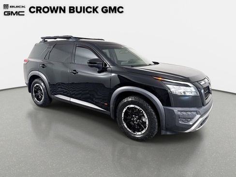 Used 2024 Nissan Pathfinder Rock Creek AWD/4WD image 3