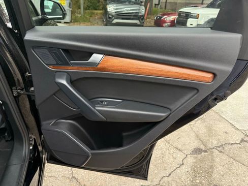 Used 2021 Audi Q5 2.0T Premium image 15