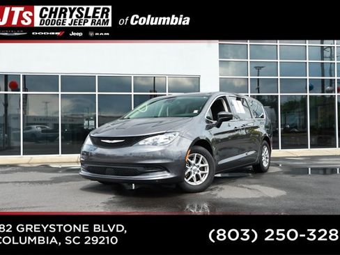 Certified 2023 Chrysler Voyager LX FWD image 1