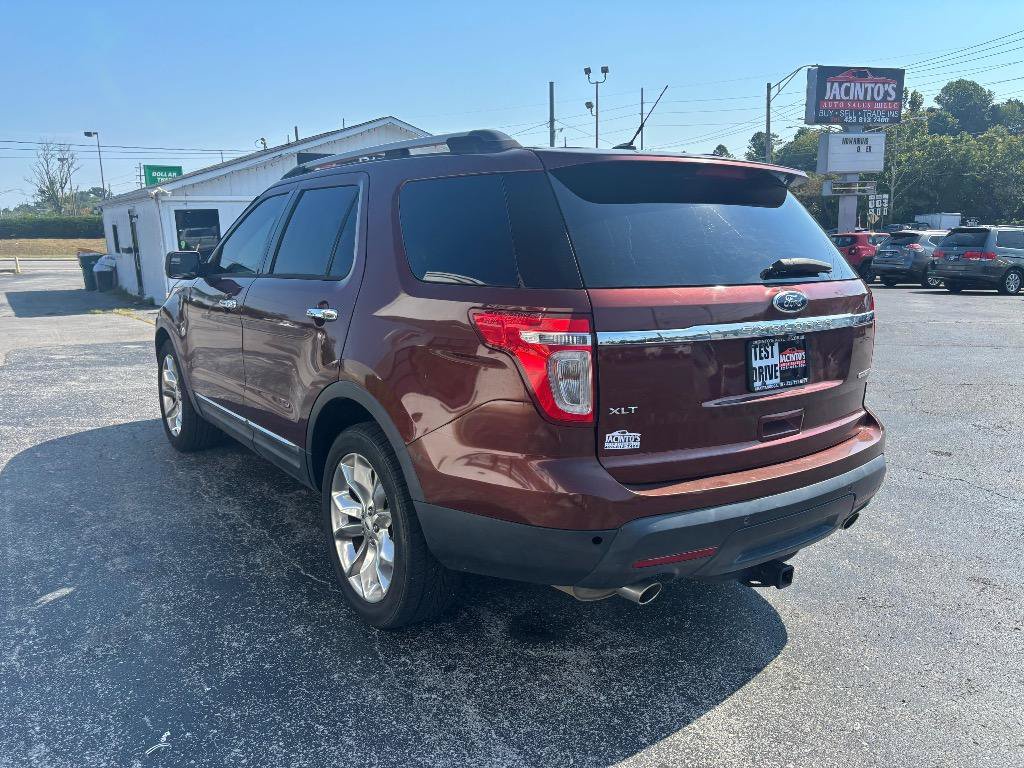 Used 2015 Ford Explorer XLT w/ Equipment Group 202A FWD image 7