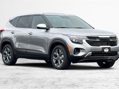 New 2026 Kia Seltos LX image 2