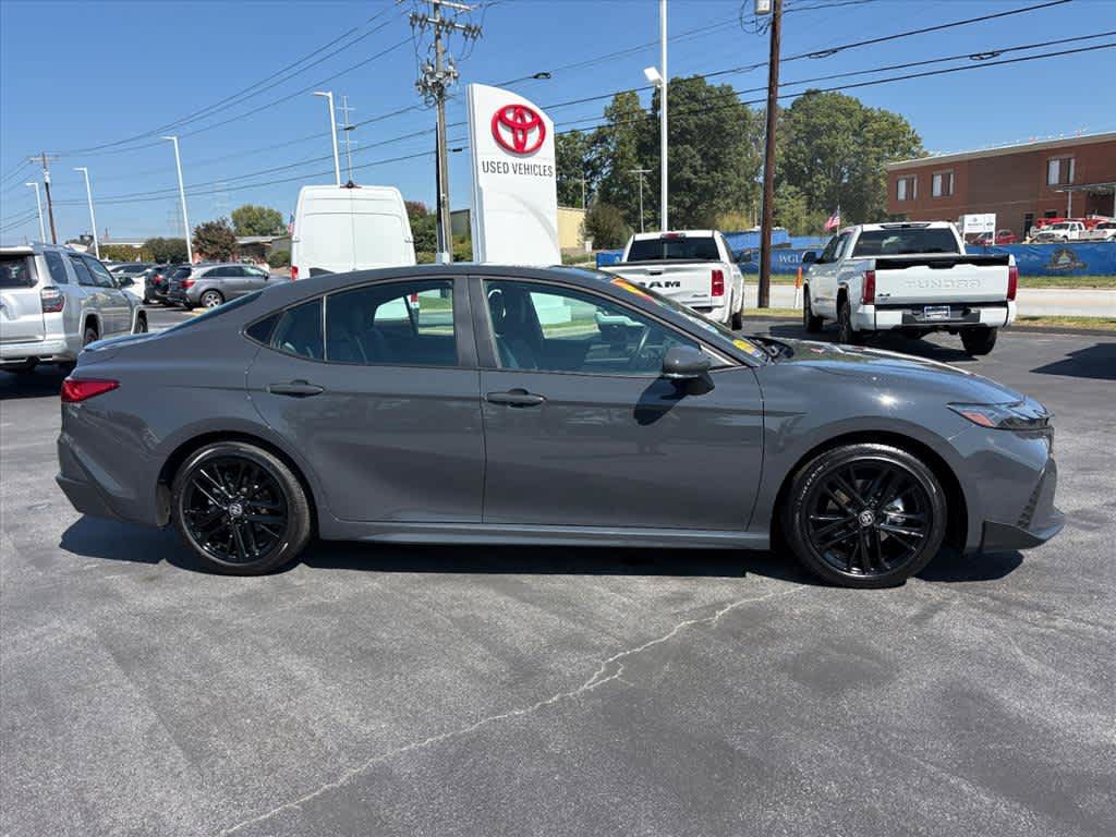 Used 2026 Toyota Camry SE w/ Convenience Package FWD image 2