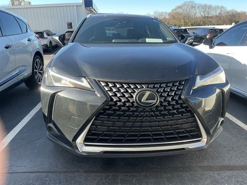 Used 2019 Lexus UX 200 image 6
