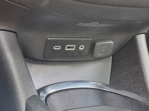 Used 2023 Chevrolet Malibu LT FWD image 27