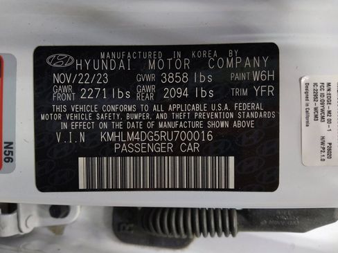 Used 2024 Hyundai Elantra SEL FWD image 33