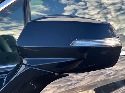 Used 2025 Cadillac XT5 Premium Luxury image 53