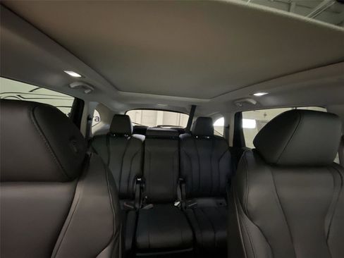 New 2026 Acura MDX SH-AWD image 30